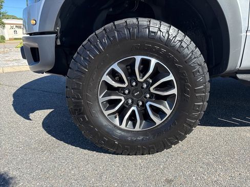 Used 2014 Ford F150 Raptor w/ Equipment Group 801A Luxury image 25