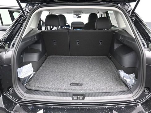 New 2026 Volkswagen Tiguan S image 12