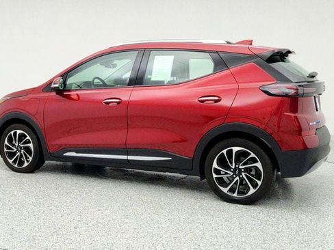 Used 2023 Chevrolet Bolt EUV Premier image 7