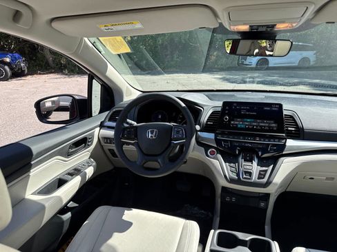New 2025 Honda Odyssey EX-L image 35