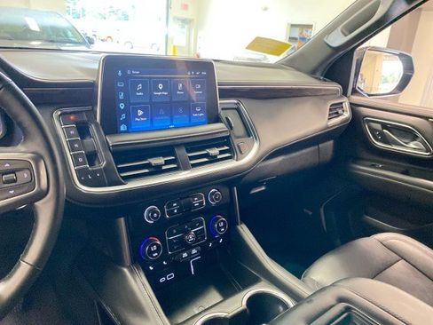 Used 2023 Chevrolet Tahoe LT w/ Luxury Package AWD/4WD image 13