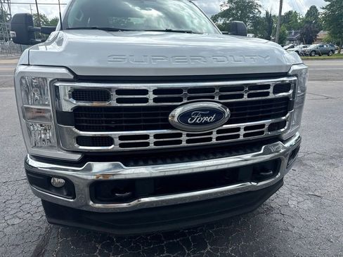 Used 2026 Ford F350 XLT AWD/4WD image 2