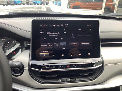 New 2026 Jeep Compass Limited image 13