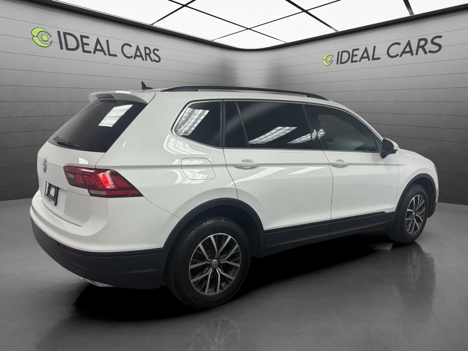 Used 2019 Volkswagen Tiguan SE FWD image 5