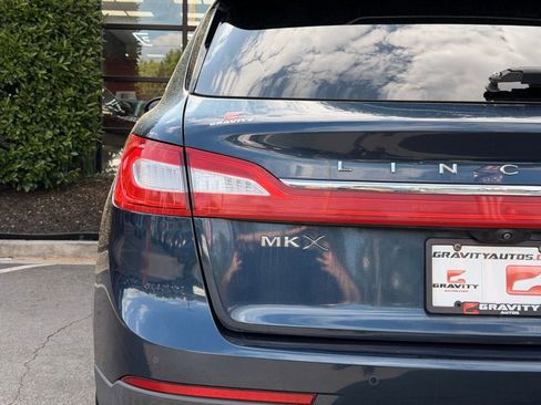 Used 2017 Lincoln MKX Reserve FWD image 15