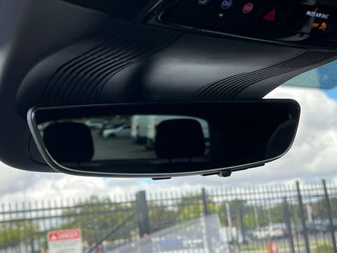 Used 2026 Cadillac Vistiq Luxury image 25