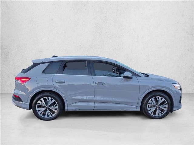 Used 2023 Audi Q4 e-tron Premium Plus w/ Premium Plus RWD image 4