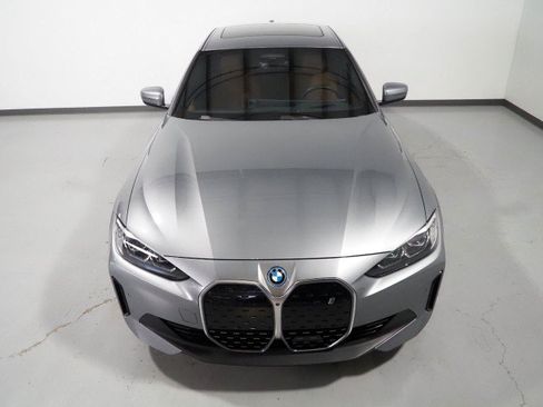 Used 2023 BMW i4 eDrive35 RWD image 11