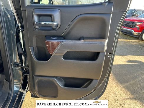 Used 2017 GMC Sierra 1500 SLE w/ SLE Value Package image 21