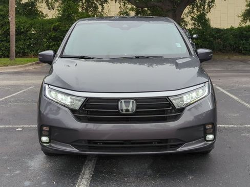 Used 2024 Honda Odyssey EX-L image 2