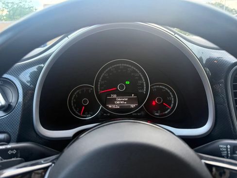 Used 2014 Volkswagen Beetle R-Line FWD image 18