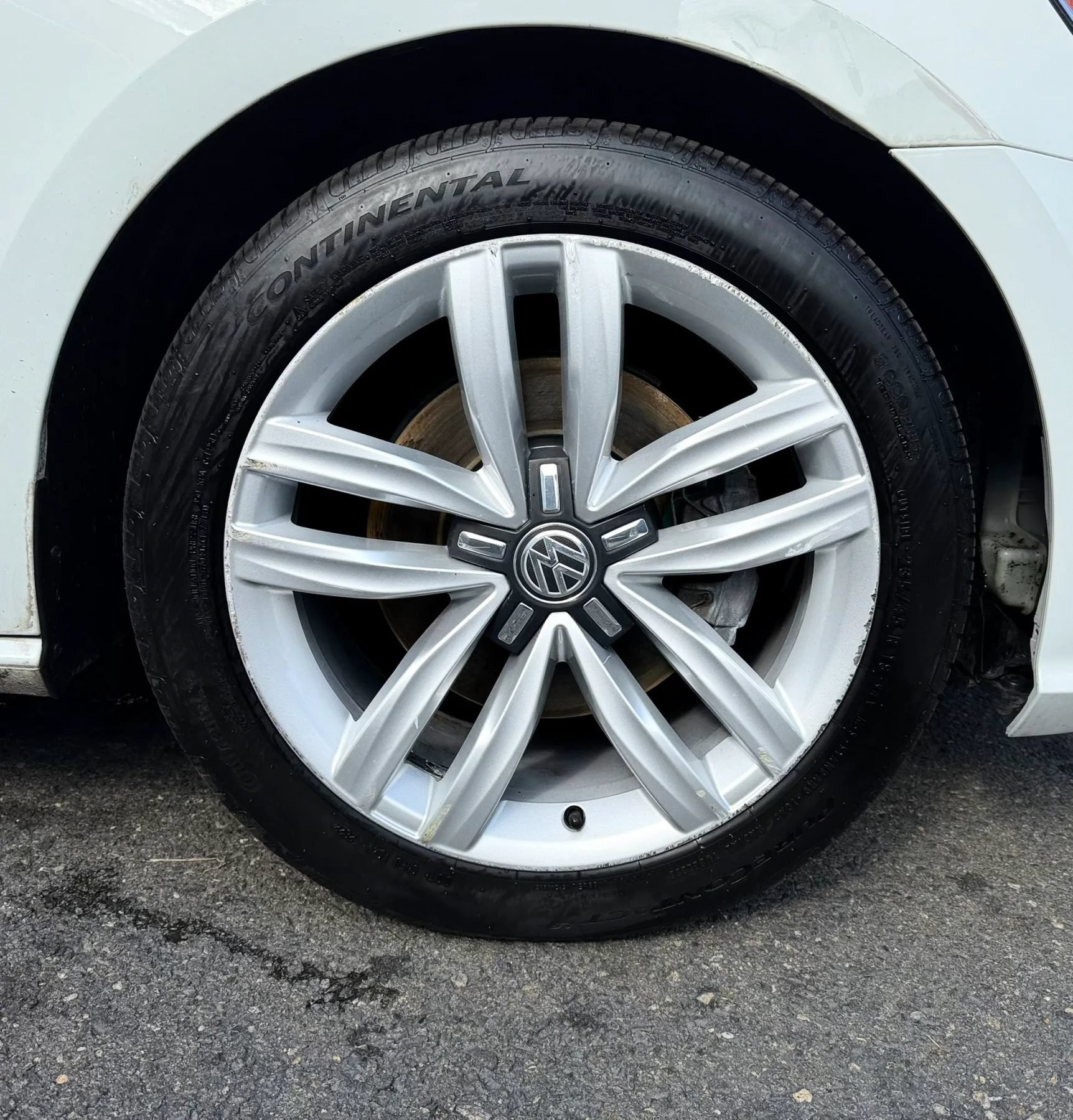 Used 2017 Volkswagen Passat 1.8T SE FWD image 48