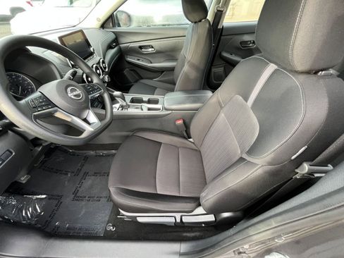 Used 2025 Nissan Sentra SV image 27