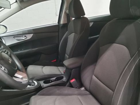Used 2023 Kia Forte LXS FWD image 14