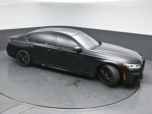 Used 2022 BMW 750i xDrive 750i xDrive w/ M Sport Package image 44