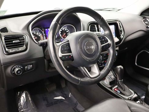 Used 2019 Jeep Compass Altitude image 14