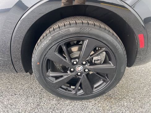 Used 2023 Buick Envision Essence w/ Sport Touring Package image 12