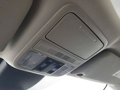 Used 2025 Honda Odyssey EX-L image 33