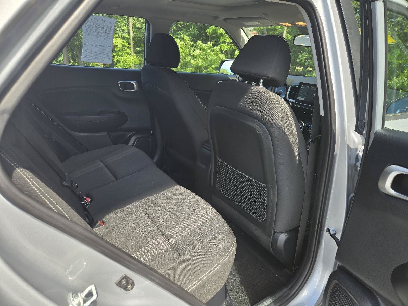 Used 2023 Hyundai Venue SEL FWD image 26