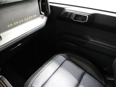Used 2025 Ford Bronco Badlands AWD/4WD image 34