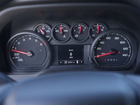 Used 2023 Chevrolet Silverado 1500 Custom image 24