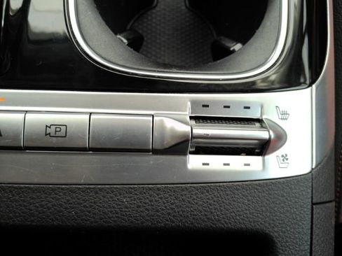 Used 2024 Kia Carnival SX Prestige FWD image 58