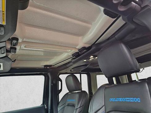 Used 2021 Jeep Wrangler Unlimited Rubicon 4xe w/ Cold Weather Group AWD/4WD image 25