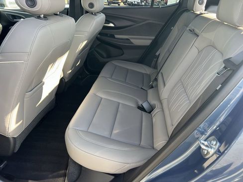 Used 2025 Buick Envista Avenir image 18