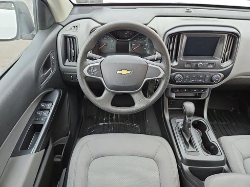 Certified 2022 Chevrolet Colorado W/T w/ WT Convenience Package image 11