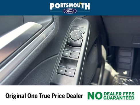 New 2024 Ford Escape SE w/ PHEV Premium Package image 21