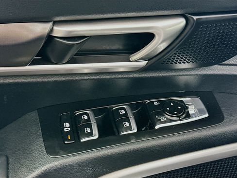Used 2025 Kia Telluride S FWD image 15