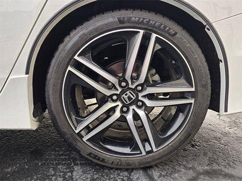 Used 2017 Honda Accord Sport Special Edition image 6