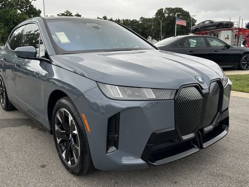 New 2026 BMW iX xDrive45 w/ M Sport Package image 2