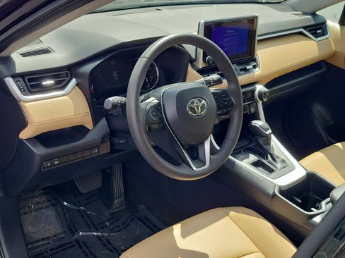 Certified 2025 Toyota RAV4 XLE Premium image 19