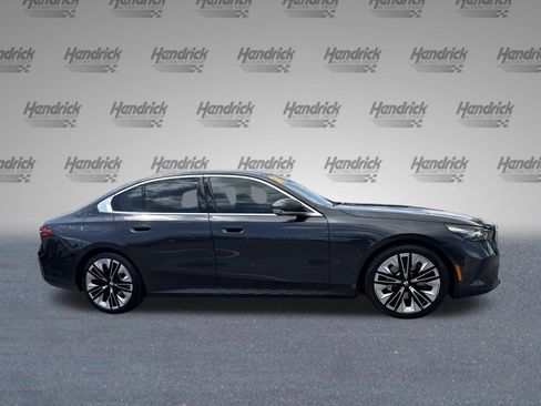Used 2024 BMW 530i w/ M Sport Package image 11