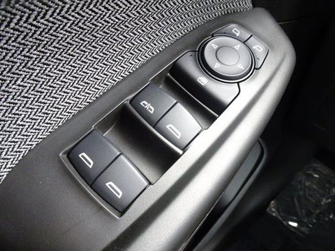 Certified 2022 Chevrolet TrailBlazer LT w/ Driver Confidence Package image 23