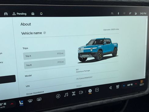 Used 2022 Rivian R1T Adventure AWD/4WD image 26