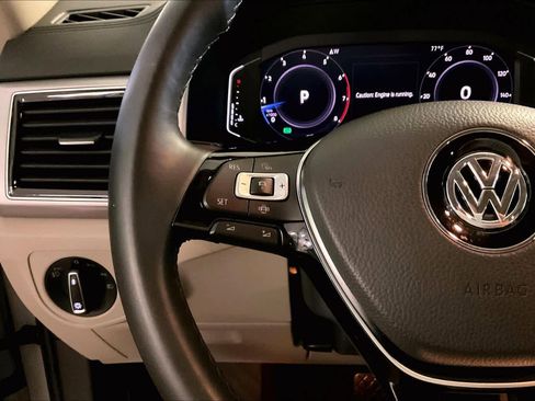 Used 2019 Volkswagen Atlas SEL FWD image 22