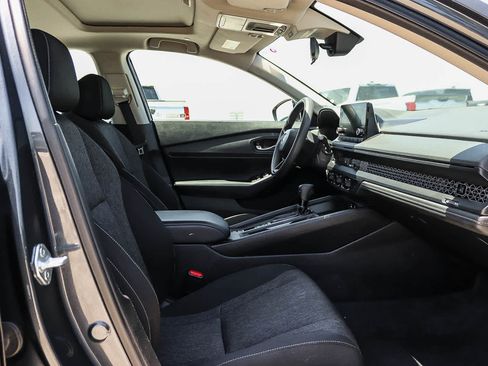 Used 2024 Honda Accord EX image 16