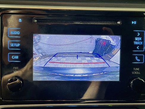 Used 2018 Toyota Corolla SE FWD image 28