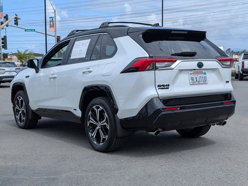 Used 2024 Toyota RAV4 XSE w/ Weather Package AWD/4WD image 12