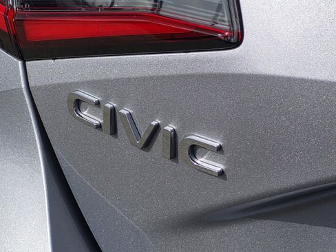 Used 2024 Honda Civic Sport Touring image 11