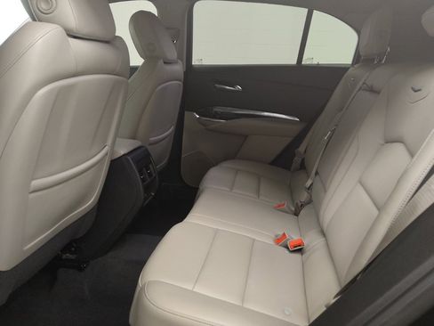 Used 2021 Cadillac XT4 Luxury w/ Driver Awareness Package FWD image 18