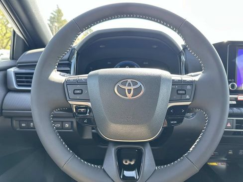 New 2026 Toyota Camry SE FWD image 19