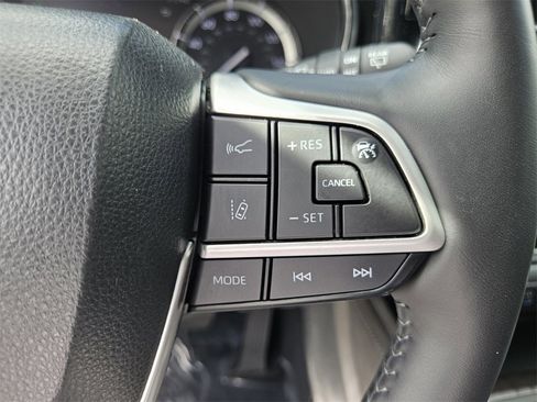 Used 2022 Toyota Highlander Platinum image 23