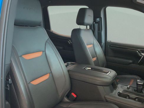 Used 2022 GMC Sierra 1500 AT4 w/ AT4 Preferred Package AWD/4WD image 41