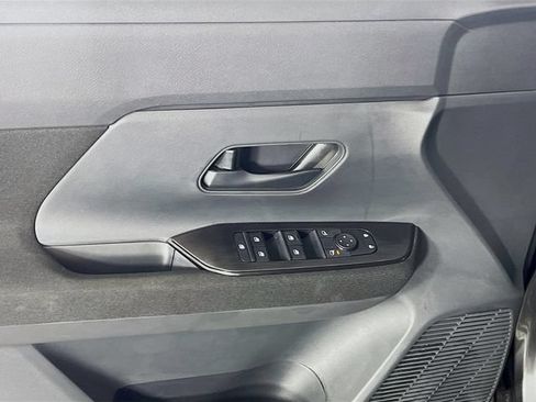 New 2026 Nissan Kicks S FWD image 17