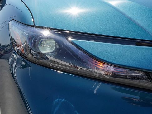 New 2026 Toyota Camry SE image 11