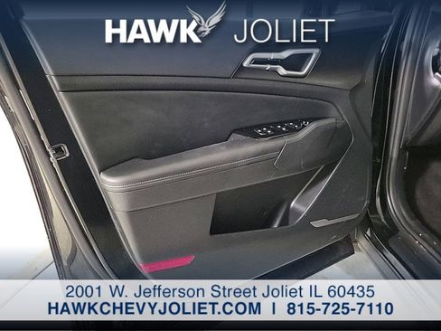 Used 2025 Kia Sportage EX image 21