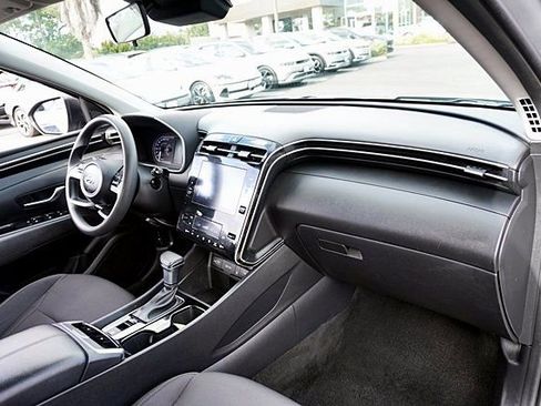 Certified 2024 Hyundai Tucson SEL FWD image 10